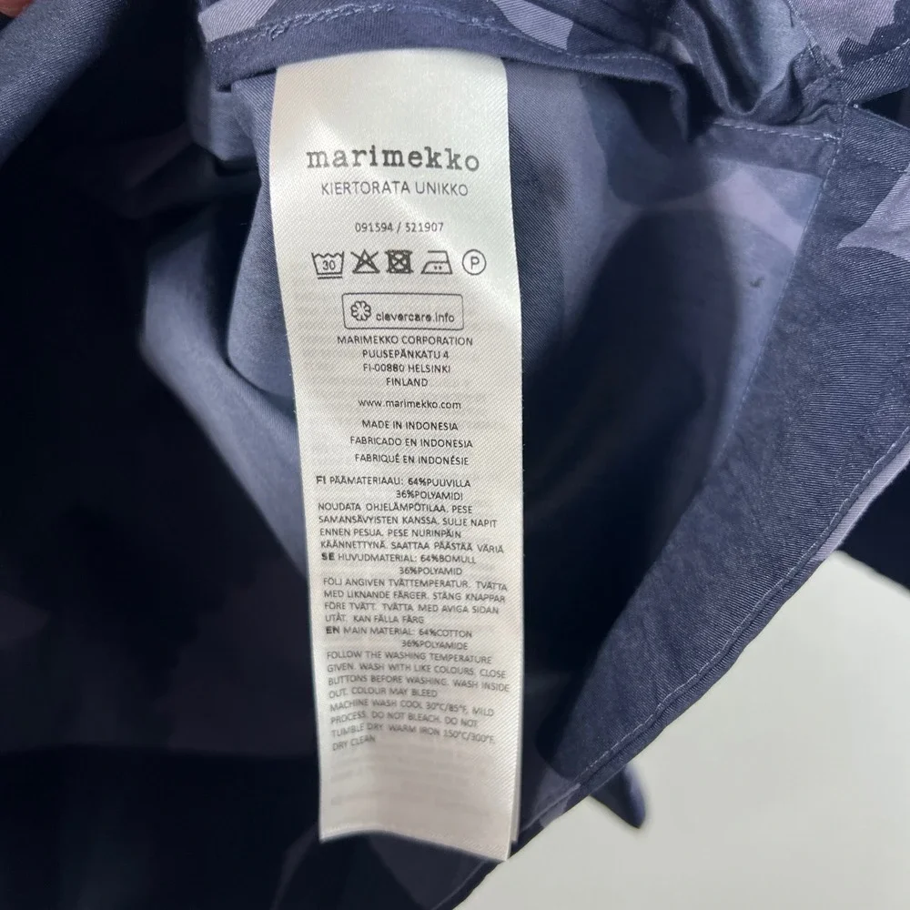 Marimekko Kiertorata Unikko Navy Blue Floral Boxy Button Down Top Size 38